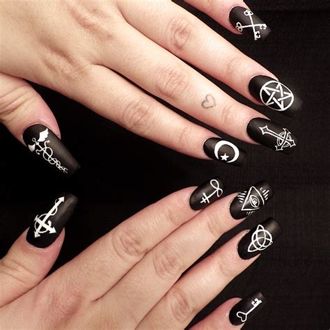 Witchy nail designs